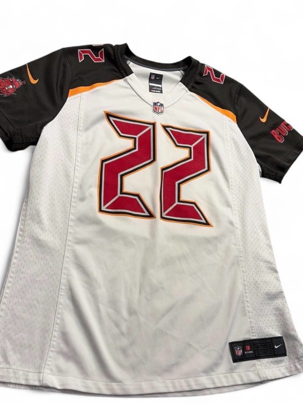 NIKE White Buccaneers #22 Football Jersey with Red Numbers Sz XL gently used